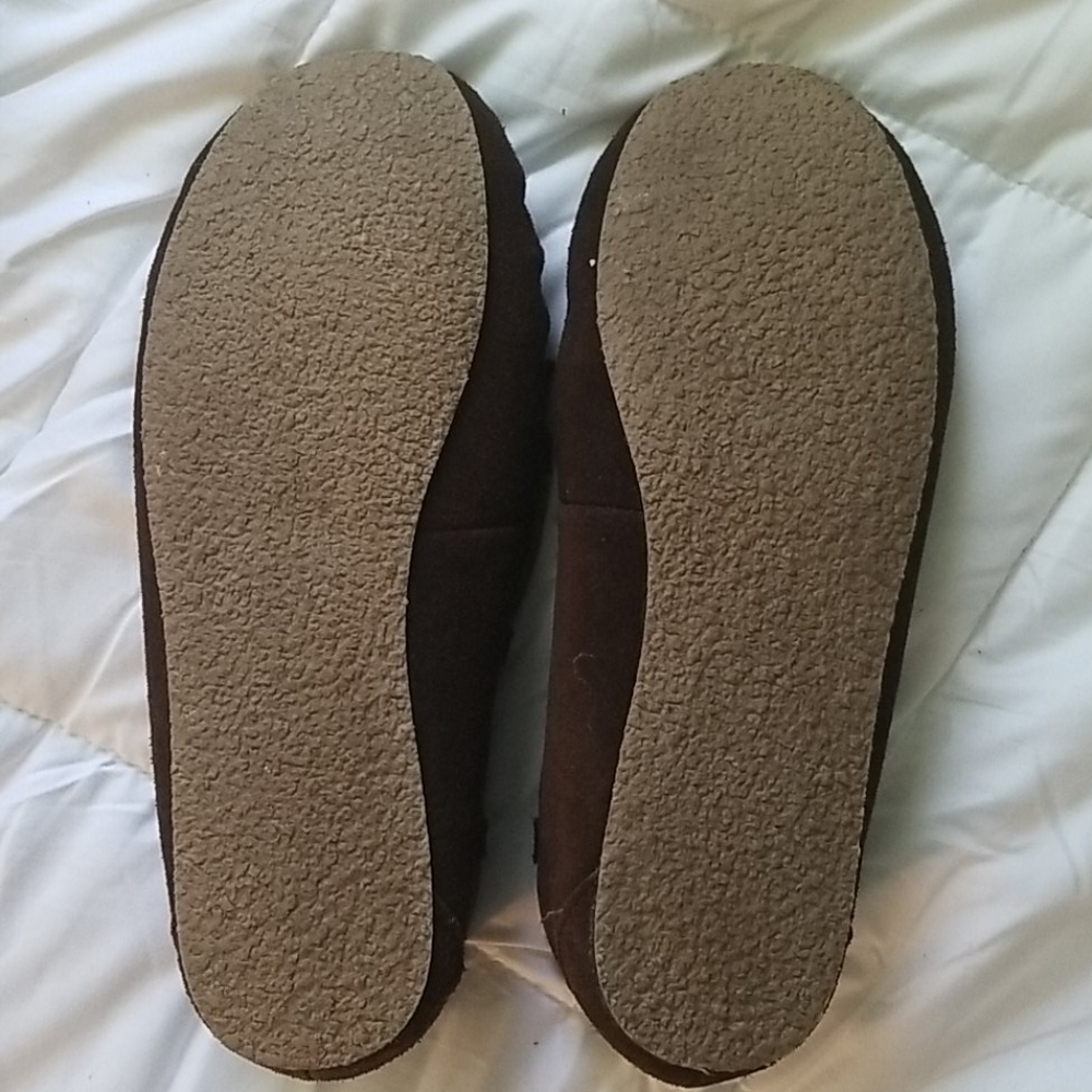 Minnetonka moccasins - Picture 2 of 2